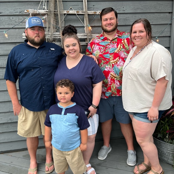 Meet your Posher, Gloria - Picture 6 of 15